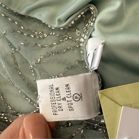 NWT. J Kara Women's Geometrical Beaded V-Neck Capelet Dress - Picture 12 of 13